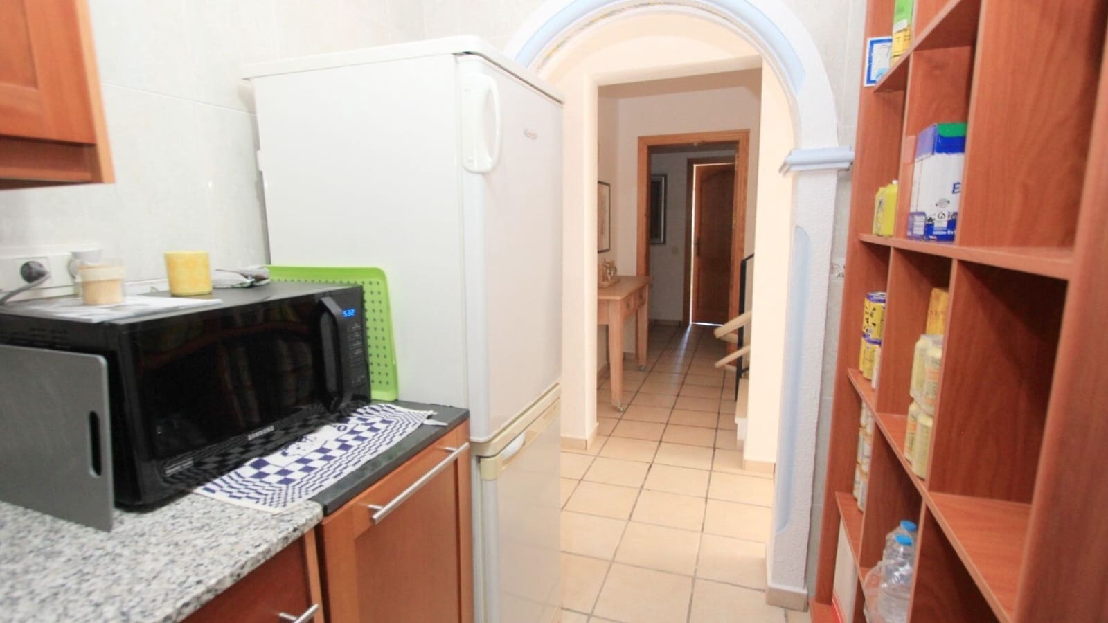 5 makuuhuone Huvila myytävänä paikassa La Nucia mukana uima-altaan 
autotalli - 690 000 € (Ref: 9461817)