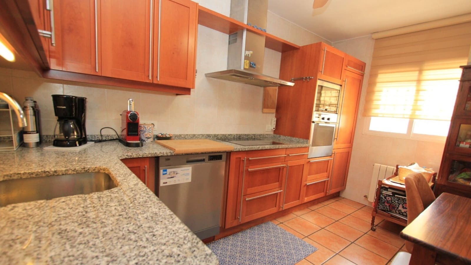 5 makuuhuone Huvila myytävänä paikassa La Nucia mukana uima-altaan 
autotalli - 690 000 € (Ref: 9461817)