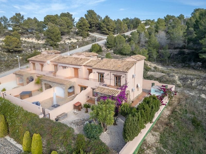 3 sovrum Villa till salu i Calpe / Calp med pool garage - 330 000 € (Ref: 9465442)