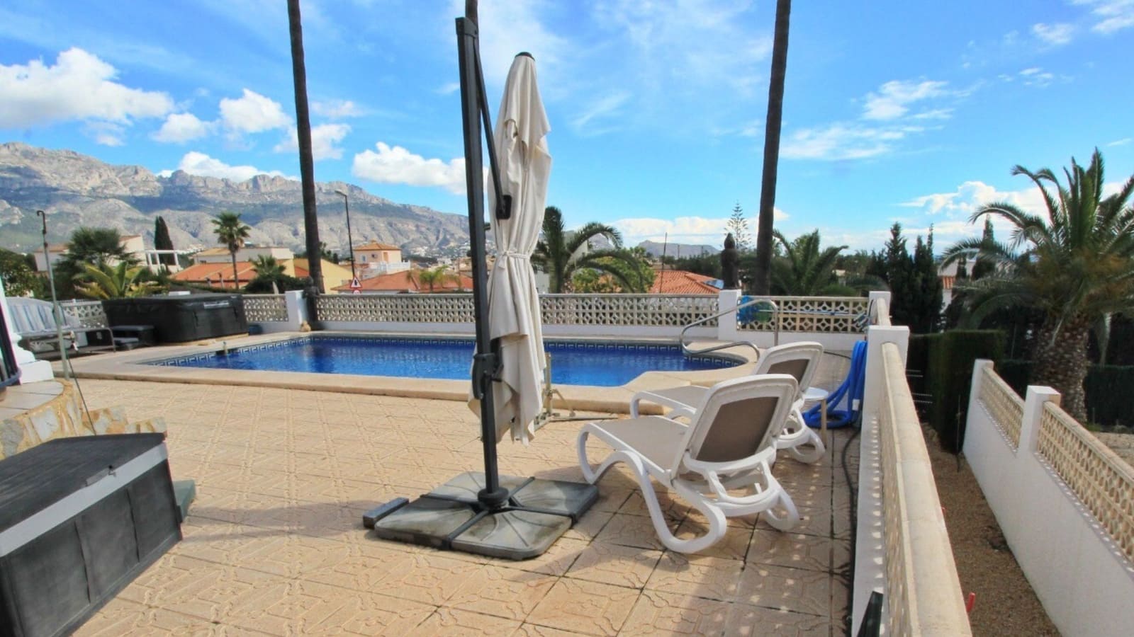 5 chambre Villa/Maison à vendre à La Nucia avec piscine garage - 595 000 € (Ref: 9508478)