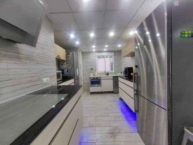 4 soveværelse Villa til salg i Barranco Hondo - Varadero  , La Nucia med swimmingpool garage - € 599.000 (Ref: 9543127)