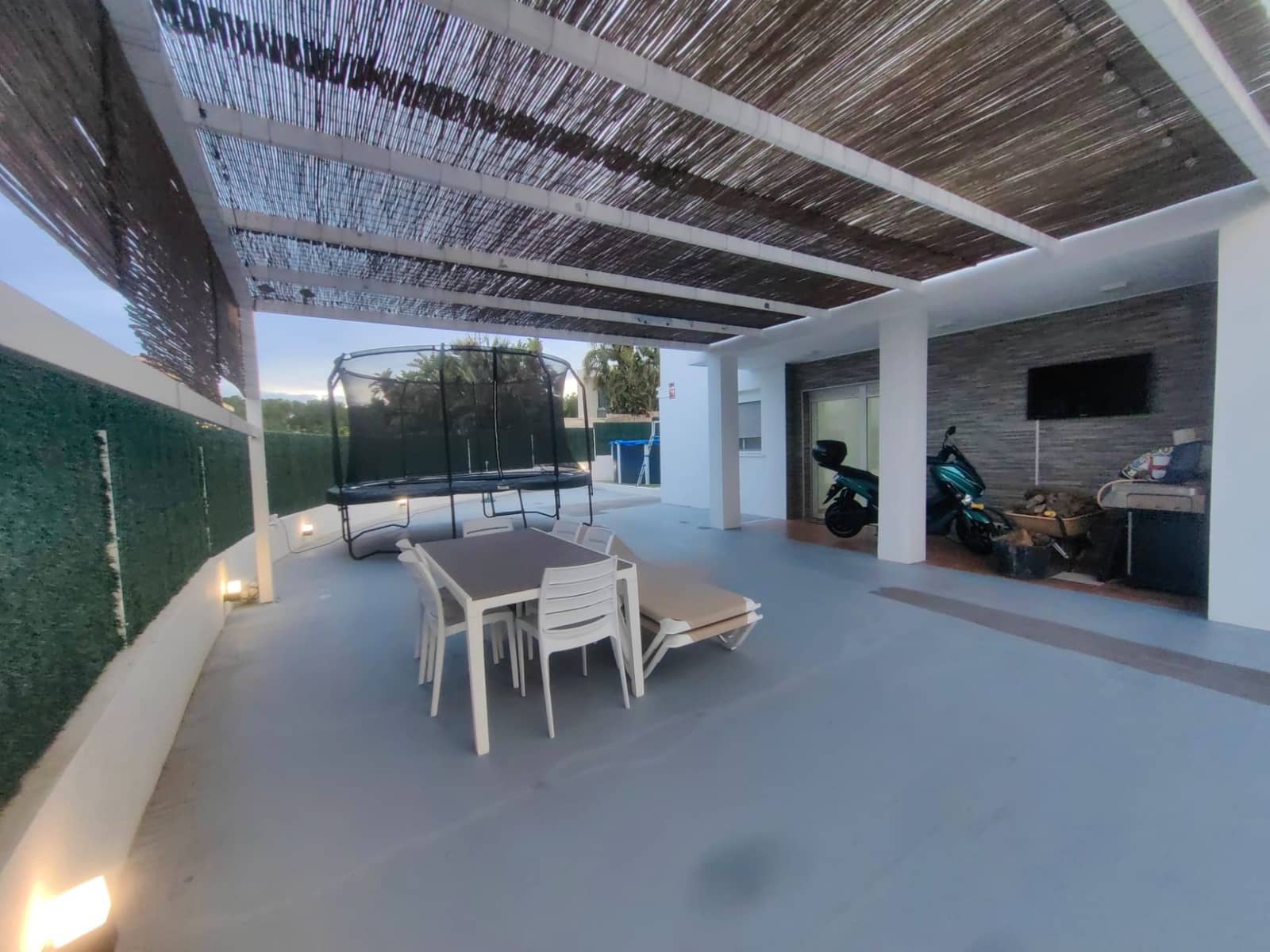 4 soveværelse Villa til salg i La Nucia med swimmingpool garage - € 599.000 (Ref: 9543127)