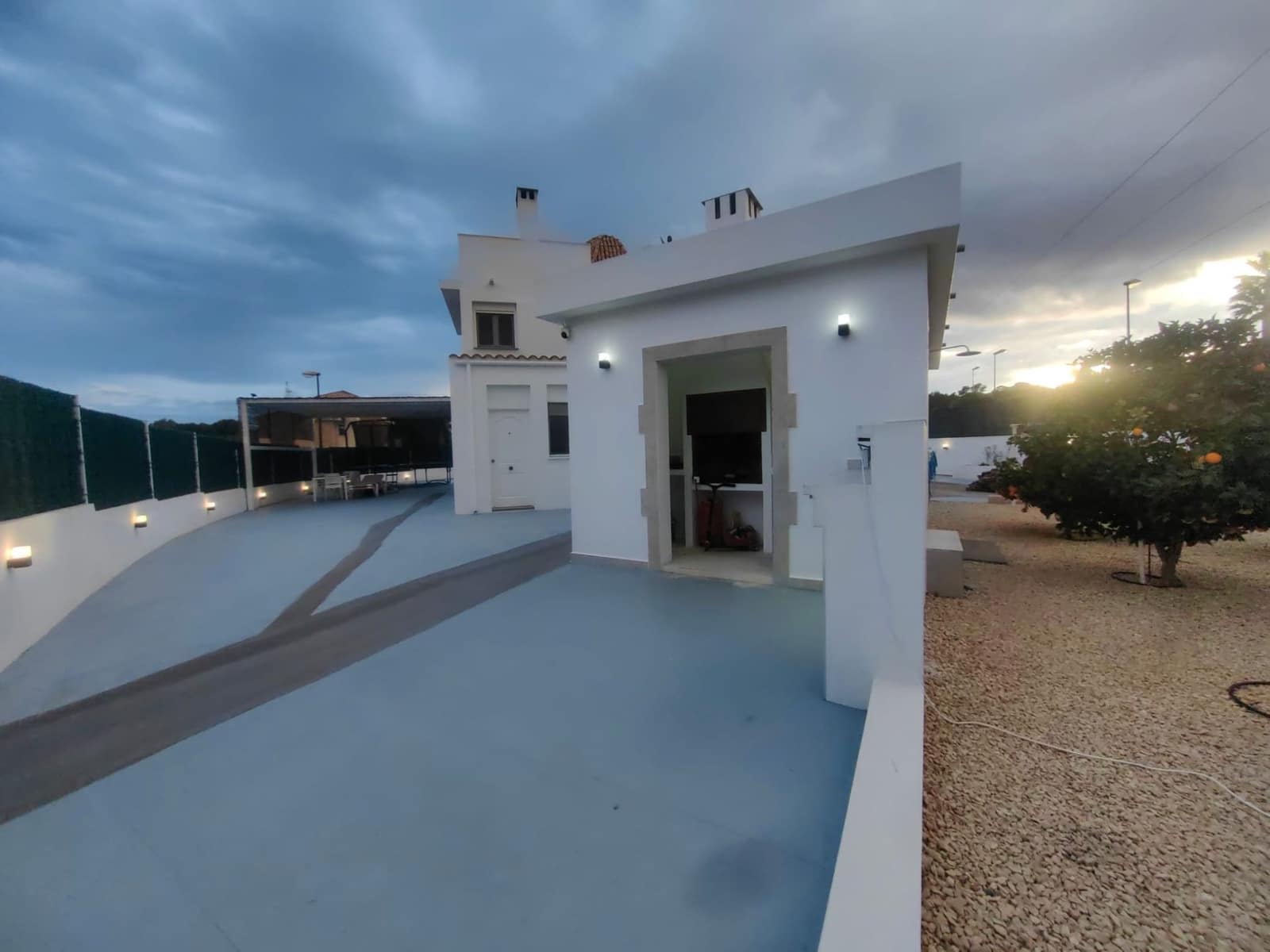 4 soveværelse Villa til salg i La Nucia med swimmingpool garage - € 599.000 (Ref: 9543127)