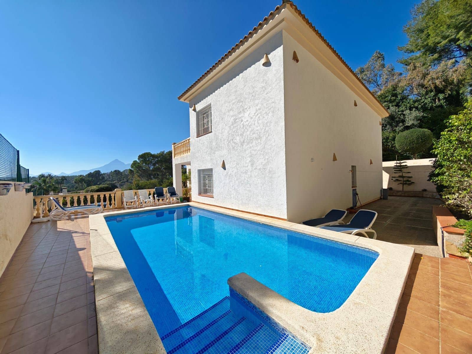 3 soverom Villa til salgs i Altea med svømmebasseng garasje - € 850 000 (Ref: 9629740)