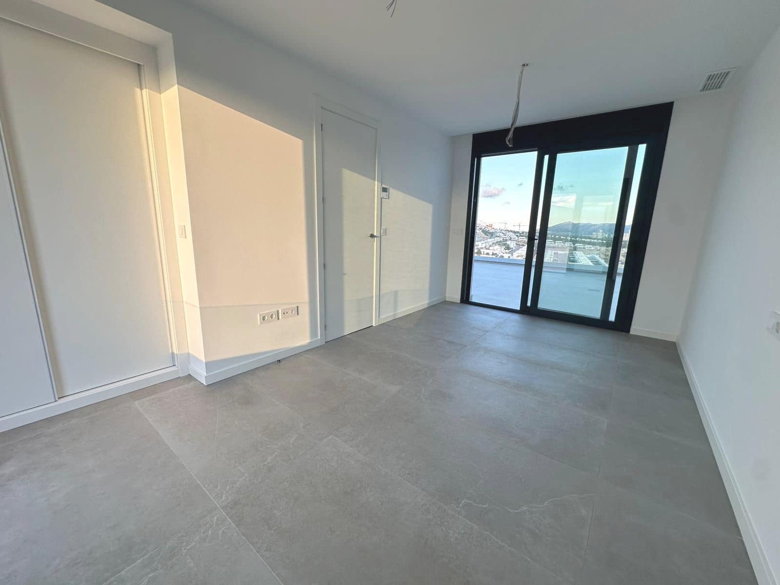 Apartamento de 3 habitaciones en Finestrat en venta con piscina garaje - 570.000 € (Ref: 9634016)