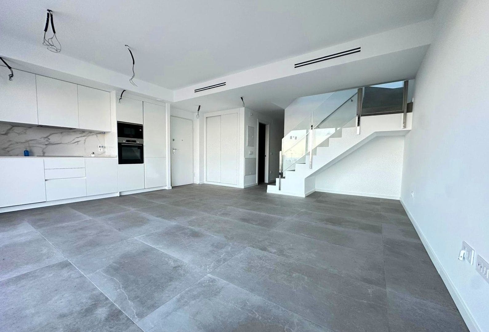 Apartamento de 3 habitaciones en Finestrat en venta con piscina garaje - 570.000 € (Ref: 9634016)