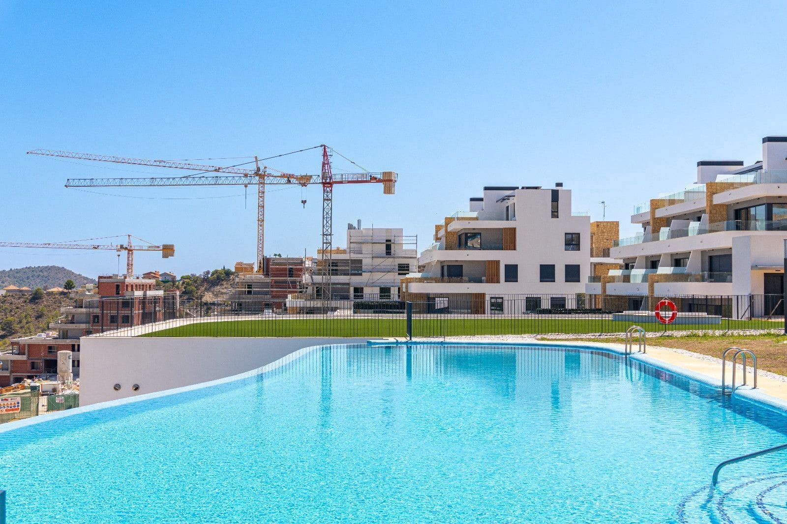 Apartamento de 3 habitaciones en Finestrat en venta con piscina garaje - 570.000 € (Ref: 9634016)