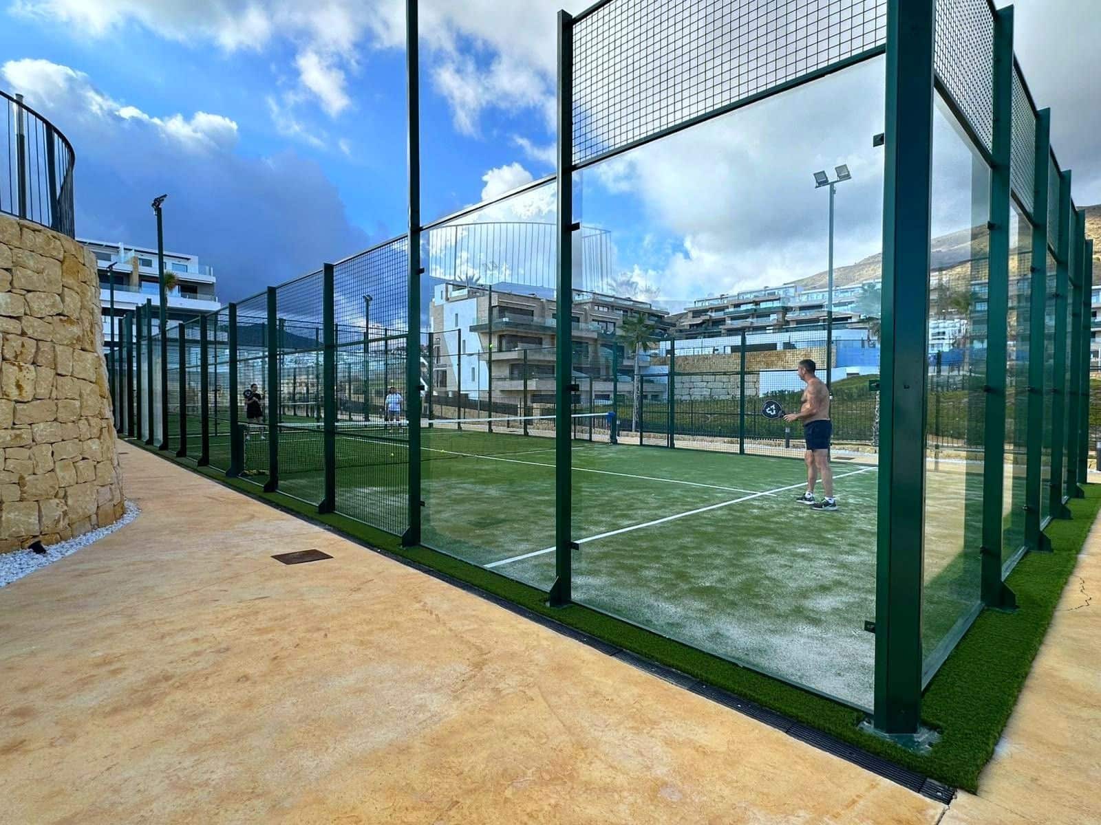 Apartamento de 3 habitaciones en Finestrat en venta con piscina garaje - 570.000 € (Ref: 9634016)