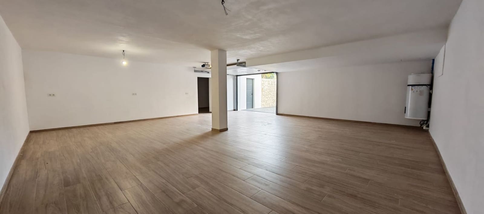 3 soveværelse Villa til salg i La Nucia med swimmingpool garage - € 1.170.000 (Ref: 9634017)