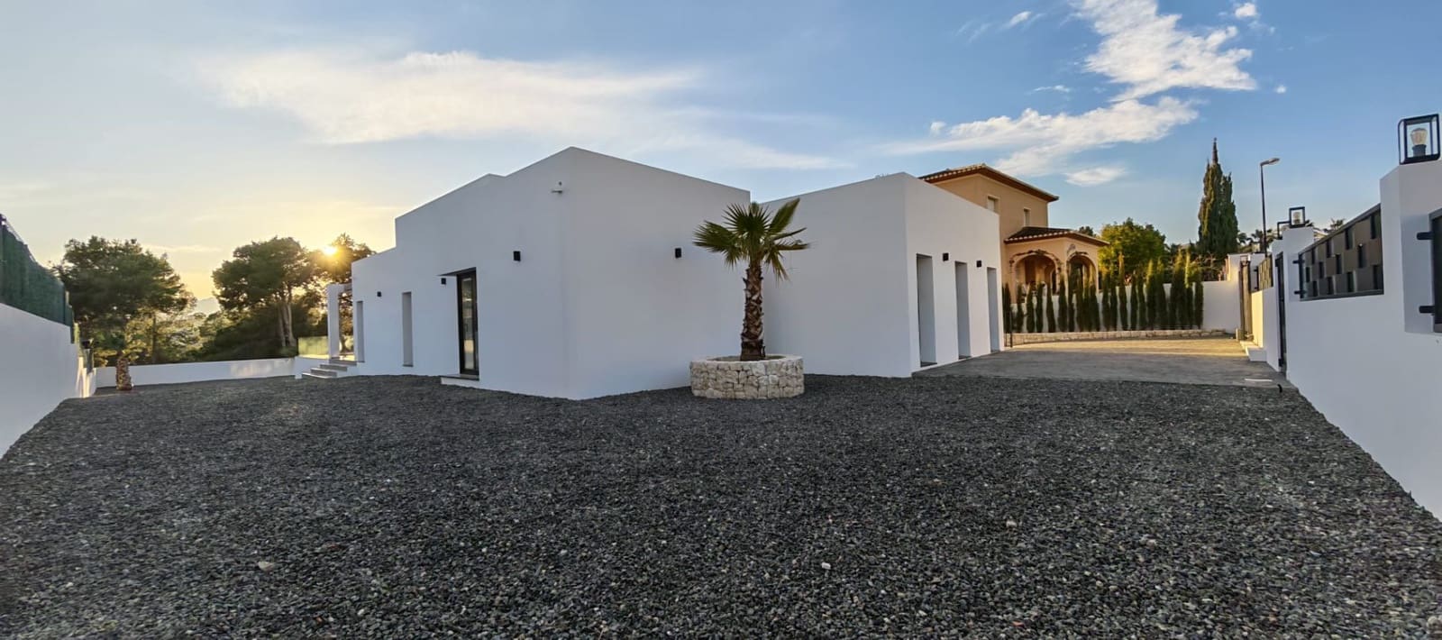 3 soveværelse Villa til salg i La Nucia med swimmingpool garage - € 1.170.000 (Ref: 9634017)