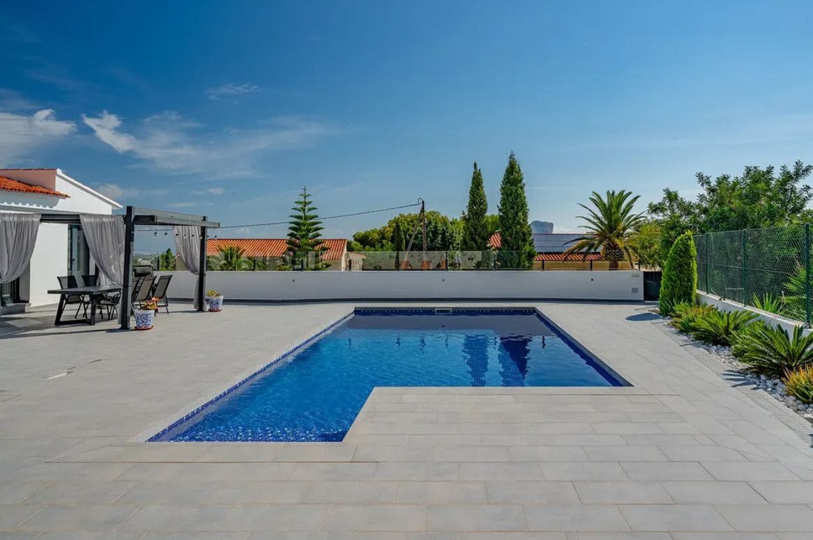 2 soveværelse Villa til salg i Calpe / Calp med swimmingpool garage - € 650.000 (Ref: 9644563)