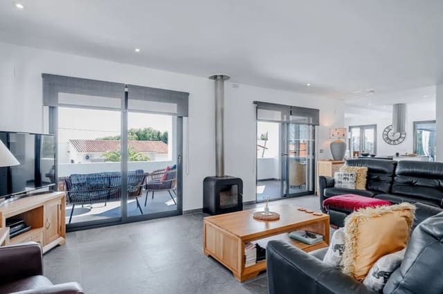 2 sypialnia Willa na sprzedaż w Oltamar - Cucarres, Calpe / Calp z basenem garażem - 650 000 € (Ref: 9644563)