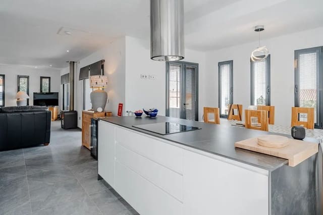 2 sypialnia Willa na sprzedaż w Oltamar - Cucarres, Calpe / Calp z basenem garażem - 650 000 € (Ref: 9644563)