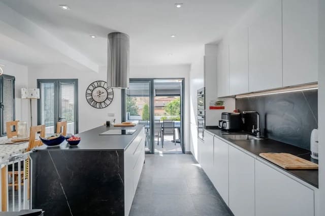 2 sypialnia Willa na sprzedaż w Oltamar - Cucarres, Calpe / Calp z basenem garażem - 650 000 € (Ref: 9644563)