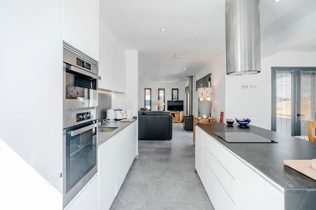 2 sypialnia Willa na sprzedaż w Oltamar - Cucarres, Calpe / Calp z basenem garażem - 650 000 € (Ref: 9644563)