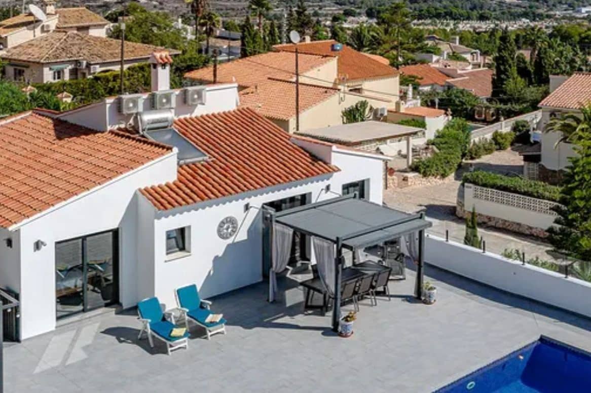 2 soveværelse Villa til salg i Calpe / Calp med swimmingpool garage - € 650.000 (Ref: 9644563)