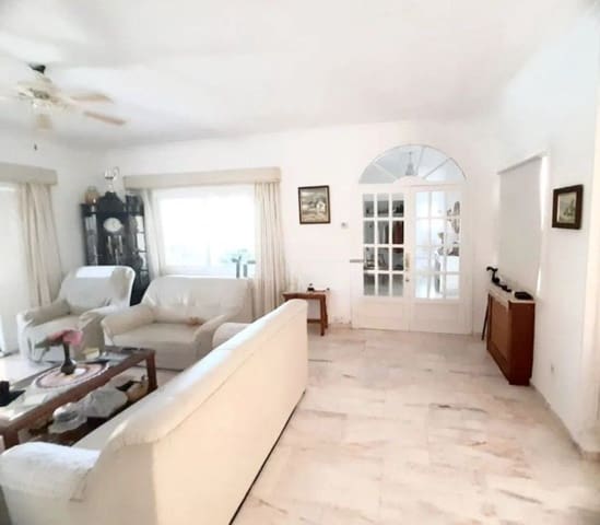 4 soverom Villa til salgs i Albir, Alfaz del Pi / L'Alfàs del Pi med svømmebasseng garasje - € 620 000 (Ref: 9655735)