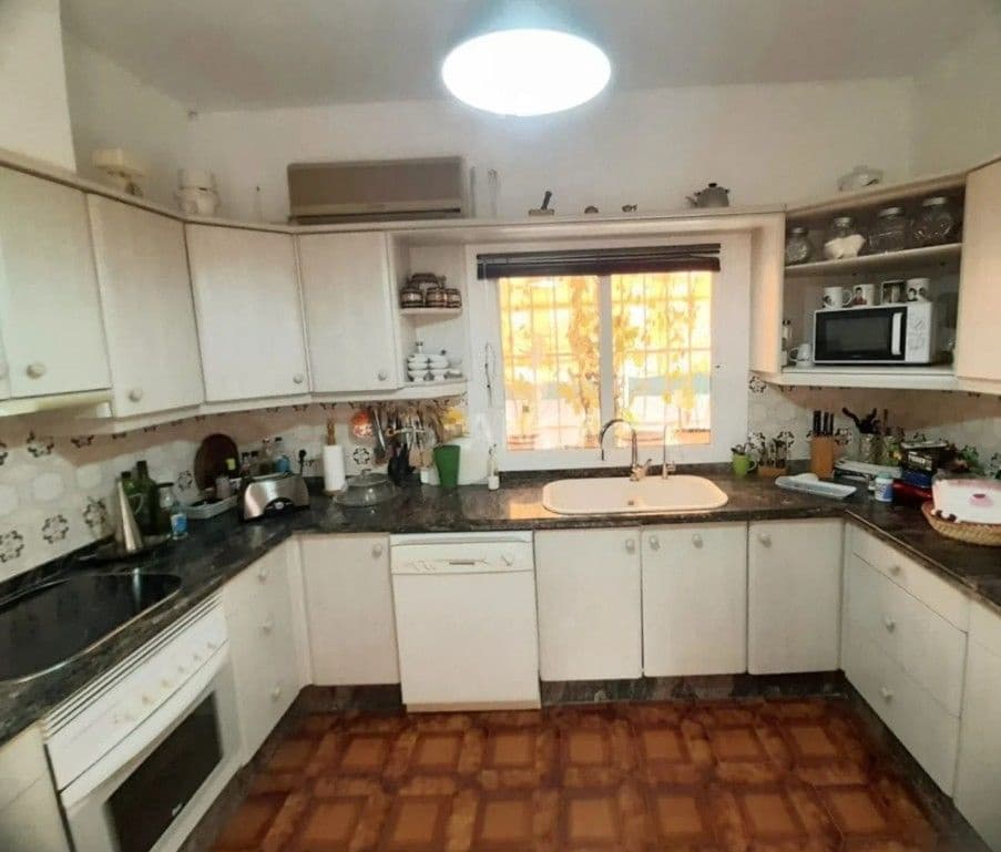 4 bedroom Villa for sale in Alfaz del Pi / L'Alfas del Pi with pool garage - € 620,000 (Ref: 9655735)