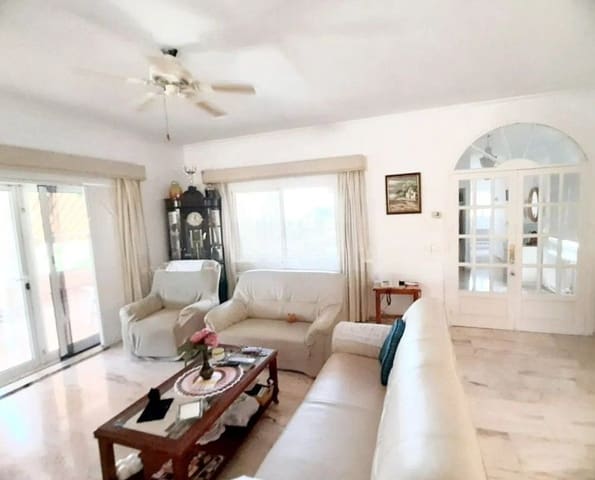 4 soverom Villa til salgs i Albir, Alfaz del Pi / L'Alfàs del Pi med svømmebasseng garasje - € 620 000 (Ref: 9655735)