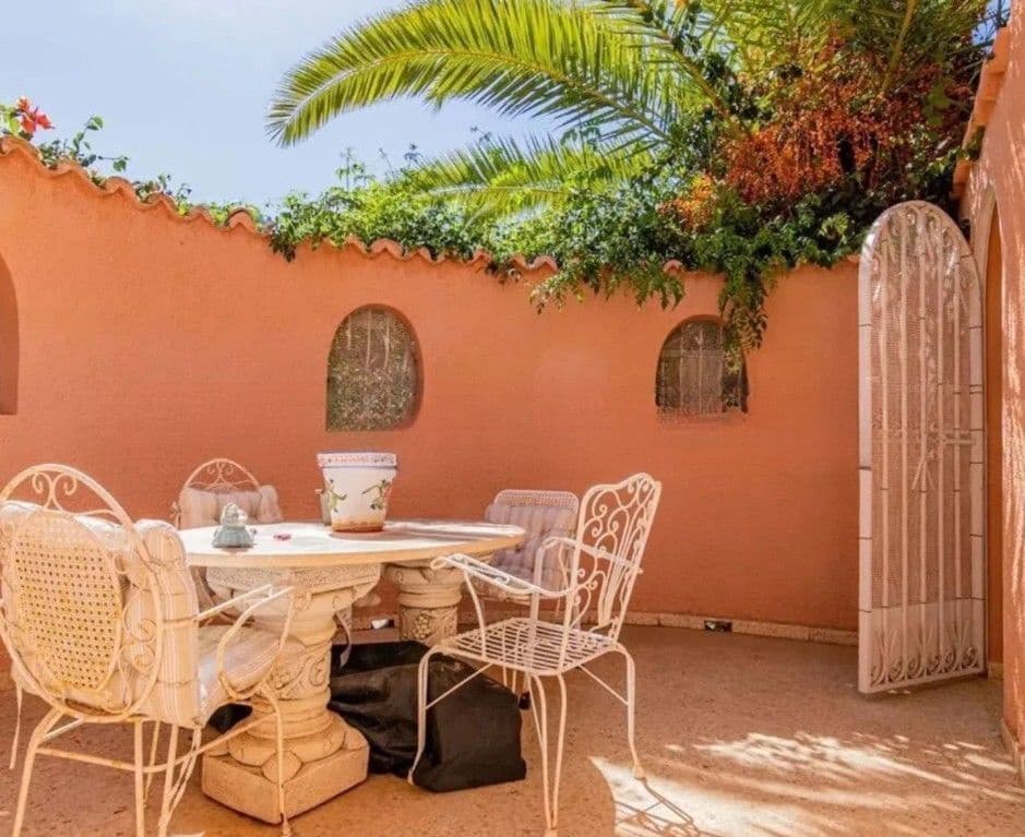 4 bedroom Villa for sale in Alfaz del Pi / L'Alfas del Pi with pool garage - € 620,000 (Ref: 9655735)