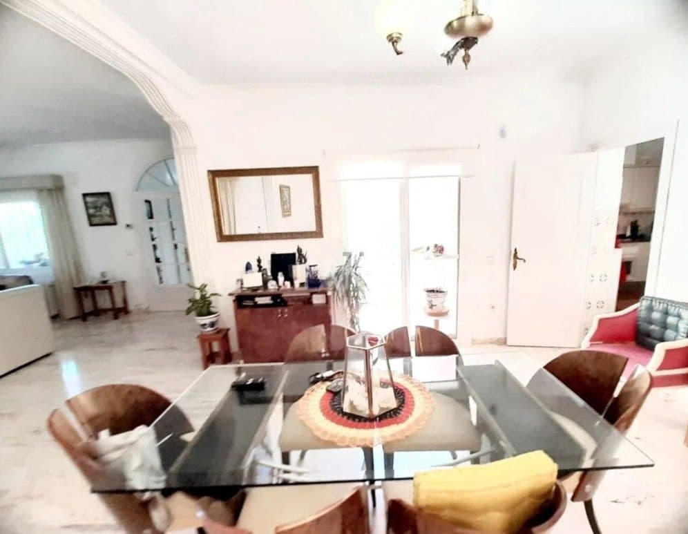 4 bedroom Villa for sale in Alfaz del Pi / L'Alfas del Pi with pool garage - € 620,000 (Ref: 9655735)