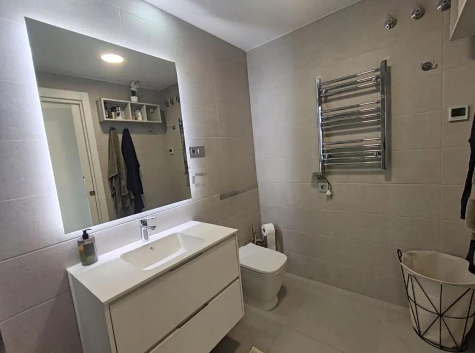 Apartamento de 3 habitaciones en Benidorm en venta con piscina garaje - 595.000 € (Ref: 9745229)