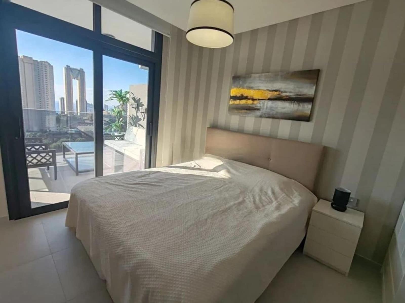 Apartamento de 3 habitaciones en Benidorm en venta con piscina garaje - 595.000 € (Ref: 9745229)
