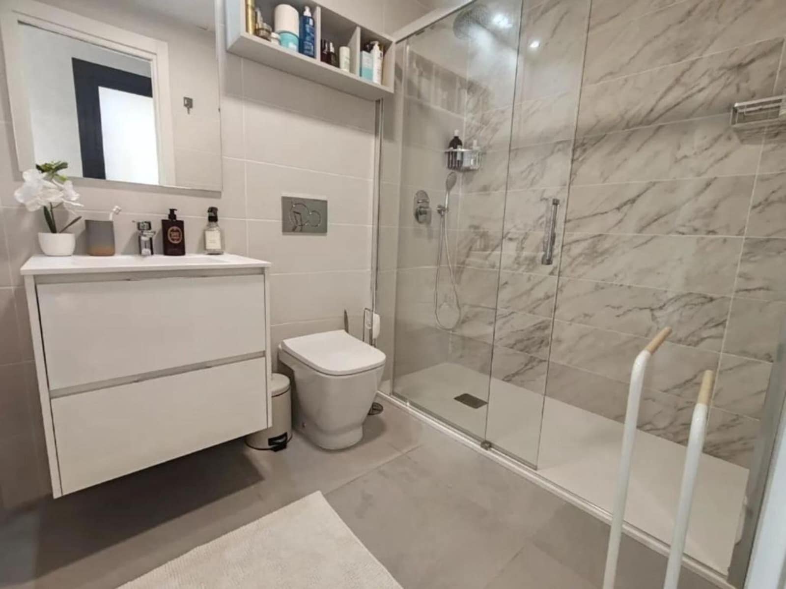 Apartamento de 3 habitaciones en Benidorm en venta con piscina garaje - 595.000 € (Ref: 9745229)