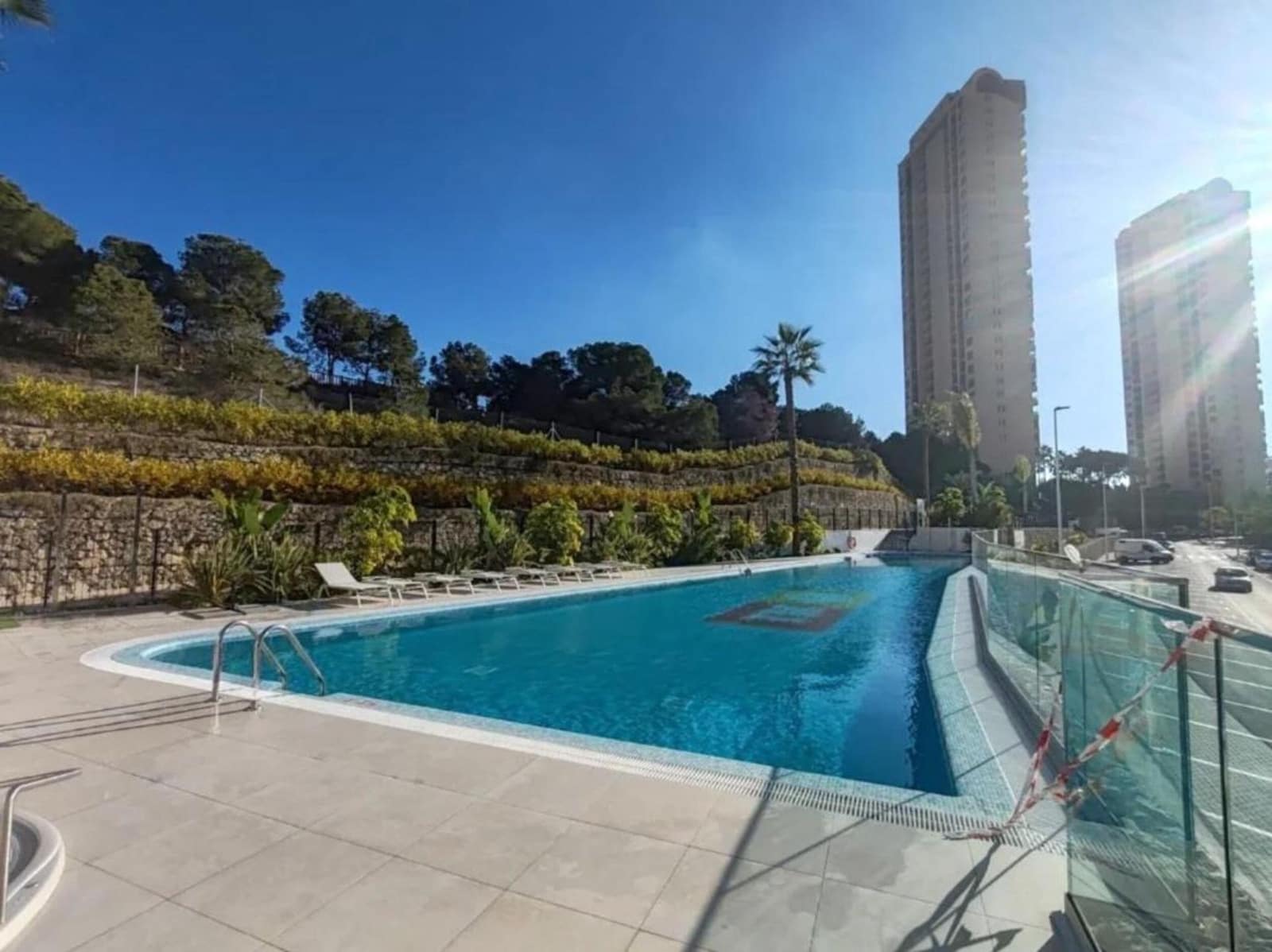 Apartamento de 3 habitaciones en Benidorm en venta con piscina garaje - 595.000 € (Ref: 9745229)