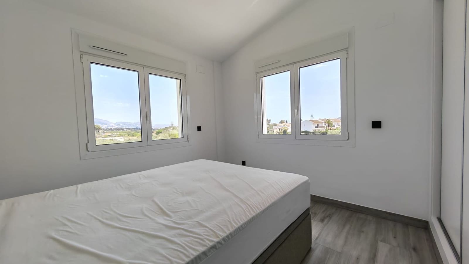 4 soverom Villa til salgs i Alfaz del Pi / L'Alfas del Pi med svømmebasseng garasje - € 1 195 000 (Ref: 9794256)