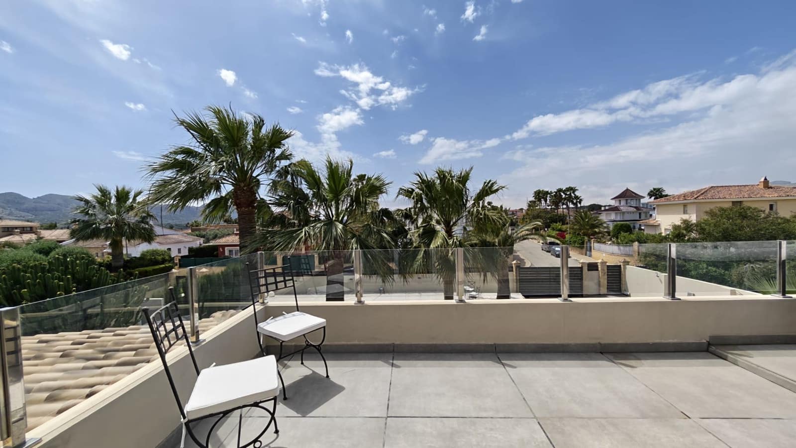 4 soverom Villa til salgs i Alfaz del Pi / L'Alfas del Pi med svømmebasseng garasje - € 1 195 000 (Ref: 9794256)