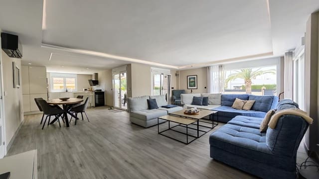 4 soveværelse Villa til salg i Pueblo - Urbanizaciones, Alfaz del Pi / L'Alfàs del Pi med swimmingpool garage - € 1.195.000 (Ref: 9794256)