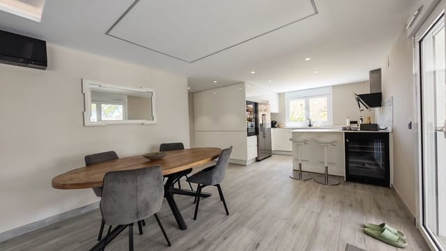 4 soveværelse Villa til salg i Pueblo - Urbanizaciones, Alfaz del Pi / L'Alfàs del Pi med swimmingpool garage - € 1.195.000 (Ref: 9794256)