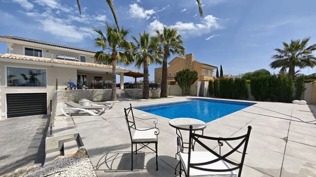 4 soveværelse Villa til salg i Pueblo - Urbanizaciones, Alfaz del Pi / L'Alfàs del Pi med swimmingpool garage - € 1.195.000 (Ref: 9794256)