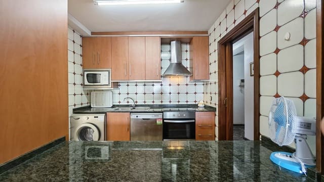 3 soverom Leilighet til salgs i Playa Poniente, Benidorm med svømmebasseng garasje - € 539 000 (Ref: 9794258)