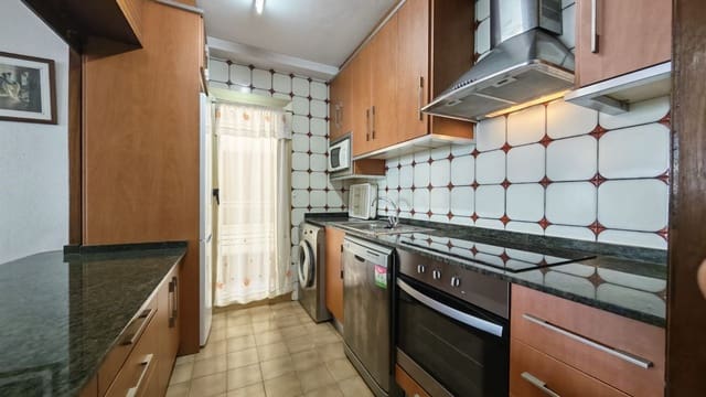 3 soverom Leilighet til salgs i Playa Poniente, Benidorm med svømmebasseng garasje - € 539 000 (Ref: 9794258)