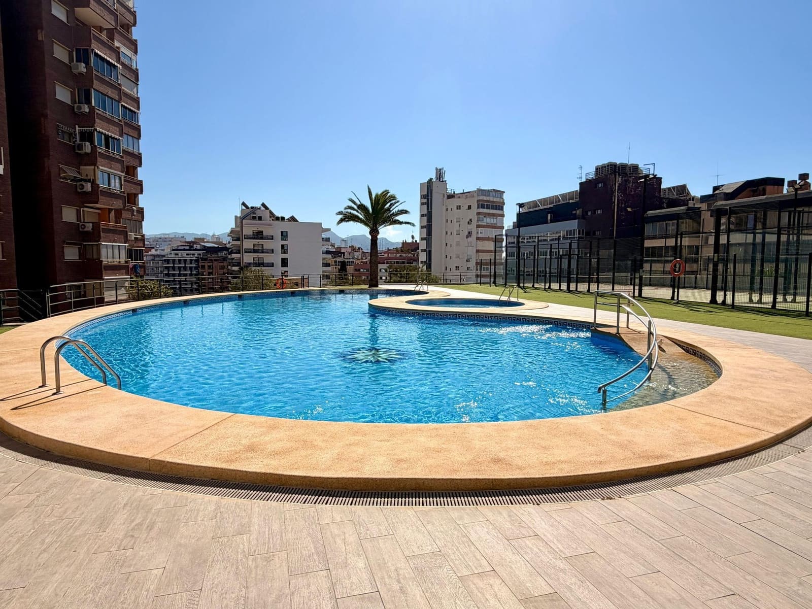 3 soverom Leilighet til salgs i Benidorm med svømmebasseng garasje - € 539 000 (Ref: 9794258)