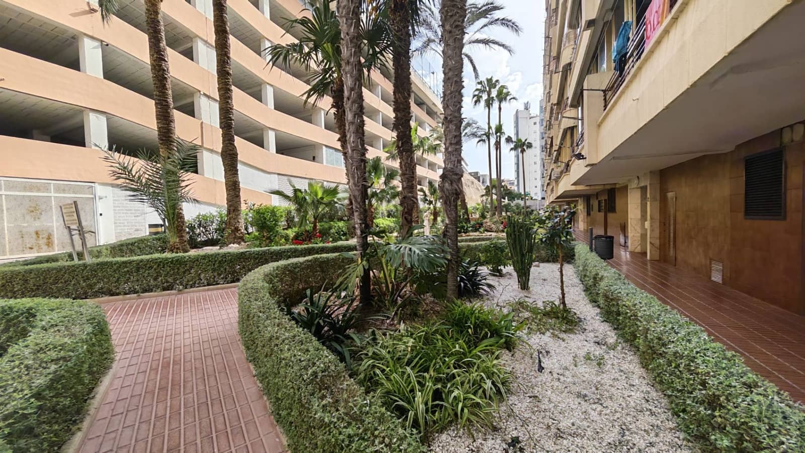 3 soverom Leilighet til salgs i Benidorm med svømmebasseng garasje - € 539 000 (Ref: 9794258)
