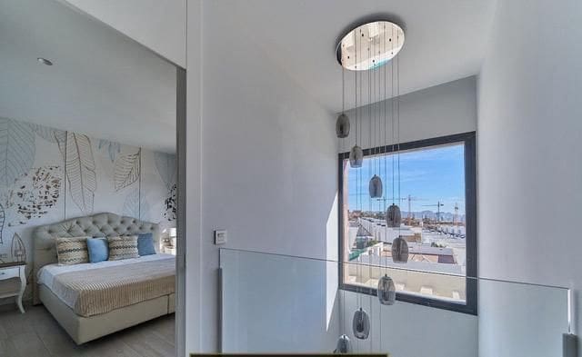 3 soverom Villa til salgs i Finestrat med svømmebasseng garasje - € 585 000 (Ref: 9796867)