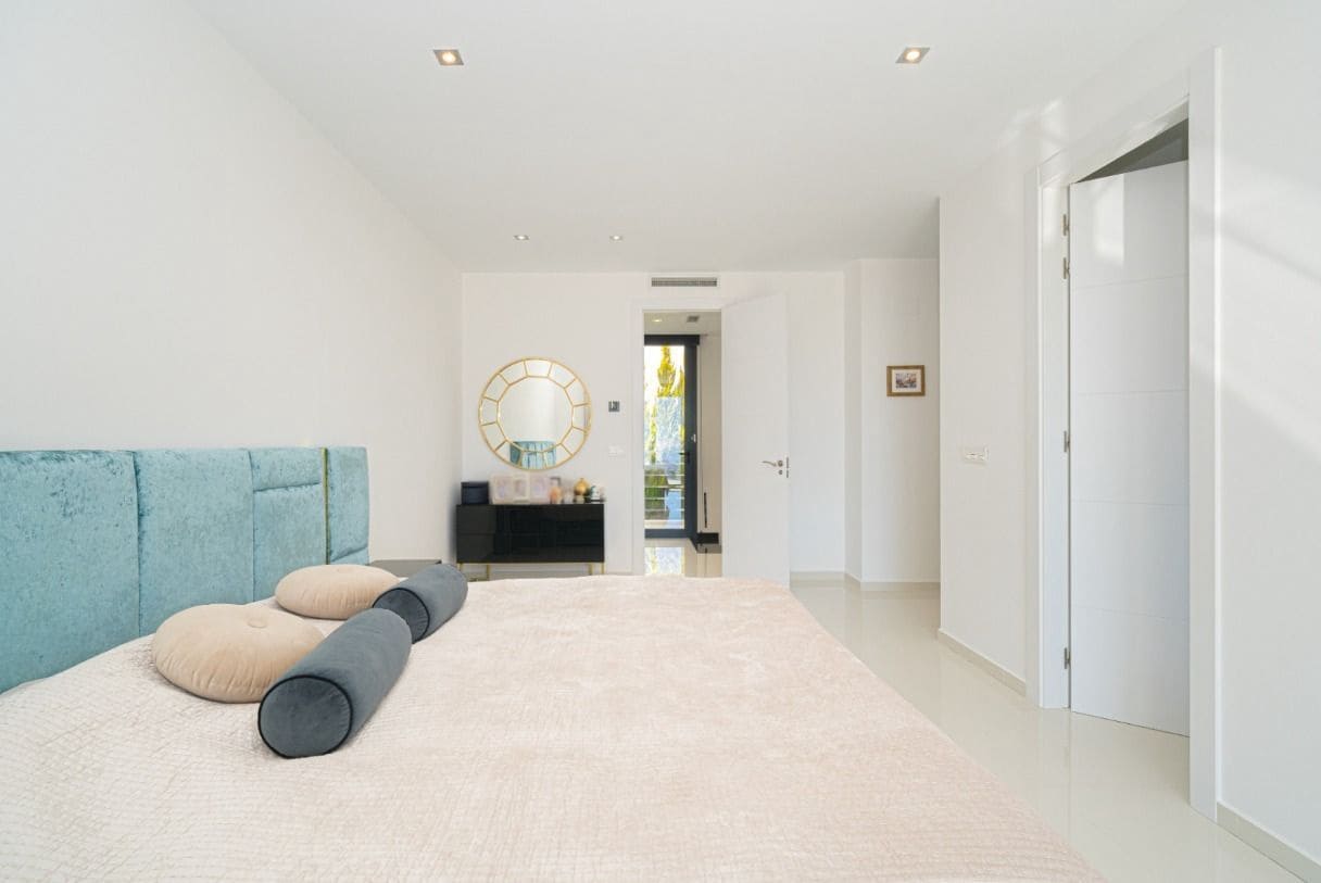 Chalet de 5 habitaciones en Finestrat en venta con piscina garaje - 2.000.000 € (Ref: 9800517)