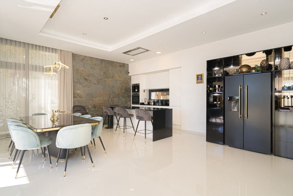 Chalet de 5 habitaciones en Finestrat en venta con piscina garaje - 2.000.000 € (Ref: 9800517)