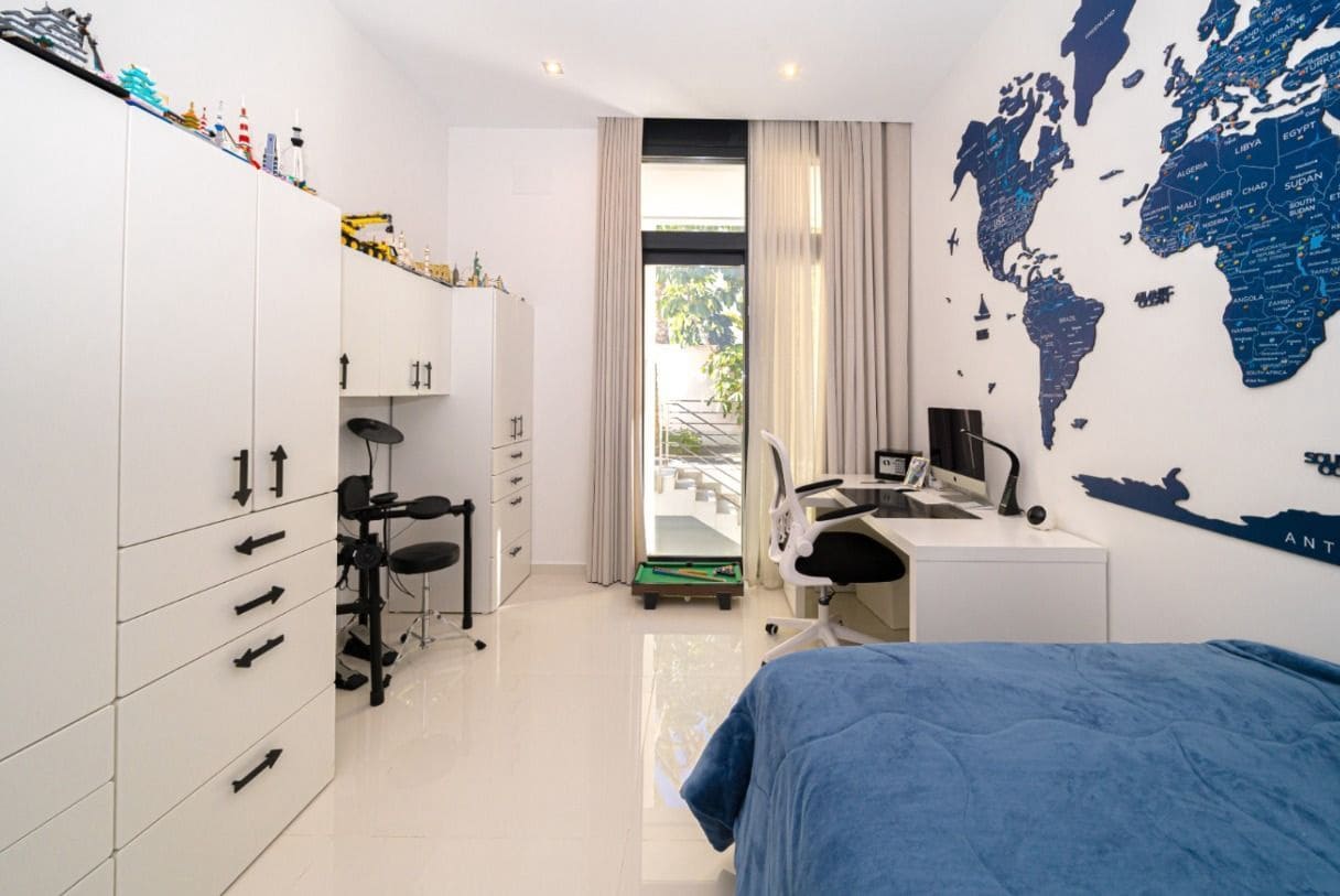 Chalet de 5 habitaciones en Finestrat en venta con piscina garaje - 2.000.000 € (Ref: 9800517)