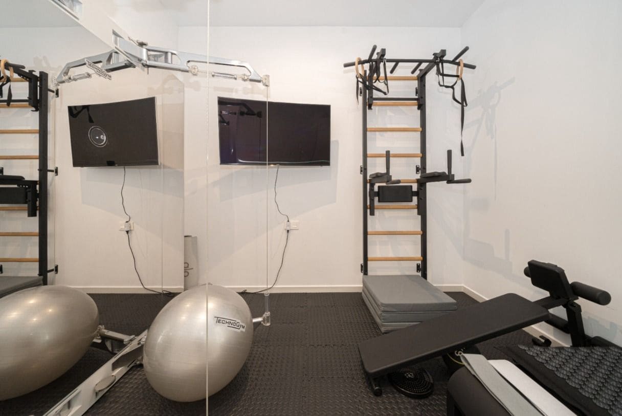 Chalet de 5 habitaciones en Finestrat en venta con piscina garaje - 2.000.000 € (Ref: 9800517)