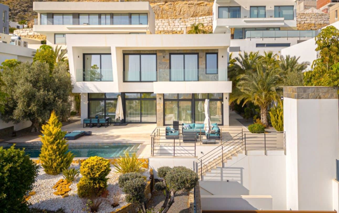 Chalet de 5 habitaciones en Finestrat en venta con piscina garaje - 2.000.000 € (Ref: 9800517)