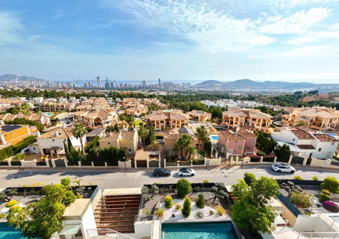 Chalet de 5 habitaciones en Finestrat en venta con piscina garaje - 2.000.000 € (Ref: 9800517)