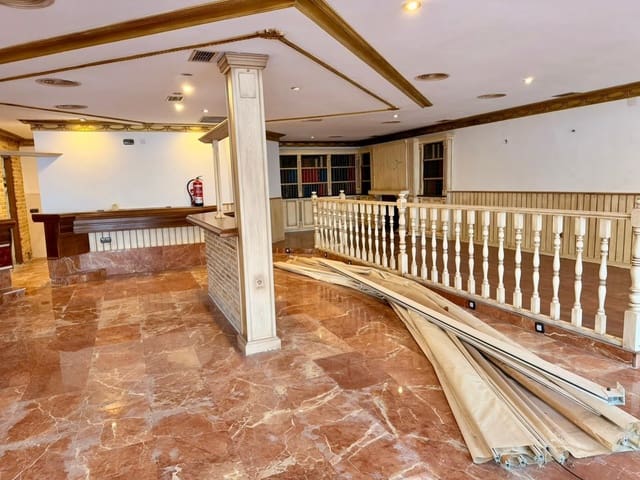 Commercial for sale in Playa Poniente, Benidorm - € 445,000 (Ref: 9806196)