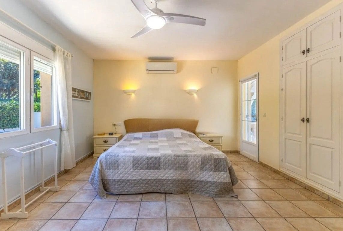 3 Zimmer Villa zu verkaufen in Javea / Xabia mit Pool Garage - 765.000 € (Ref: 9819973)