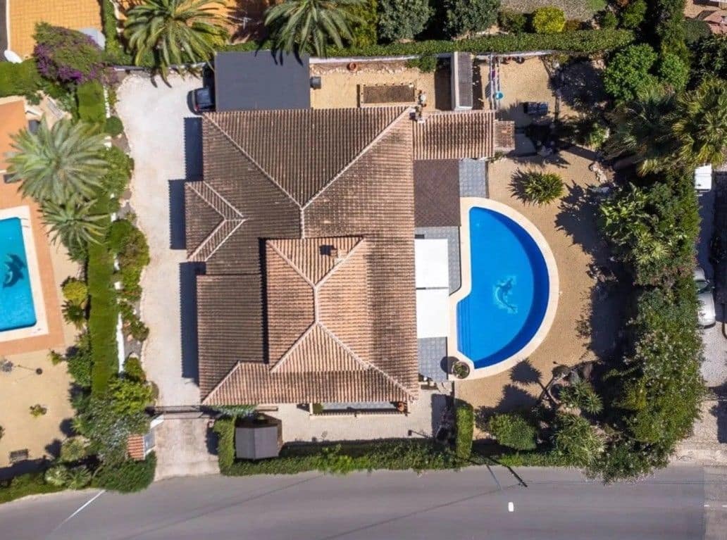 3 Zimmer Villa zu verkaufen in Javea / Xabia mit Pool Garage - 765.000 € (Ref: 9819973)