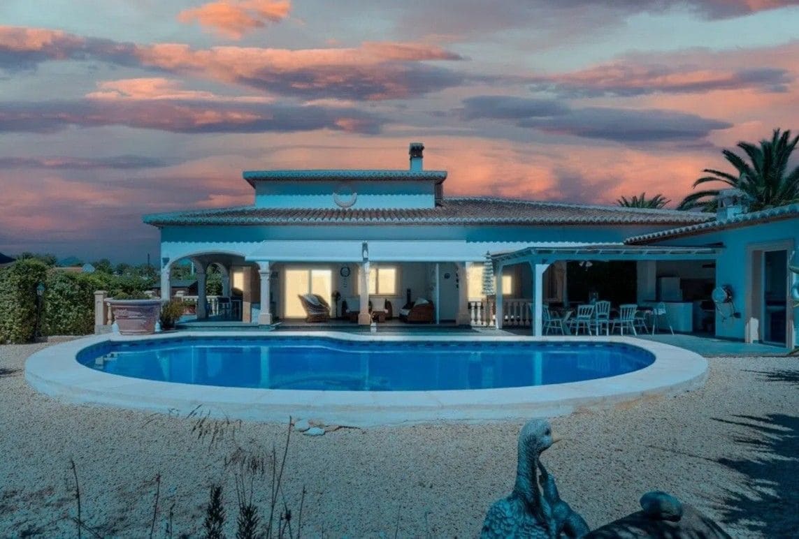 3 Zimmer Villa zu verkaufen in Javea / Xabia mit Pool Garage - 765.000 € (Ref: 9819973)