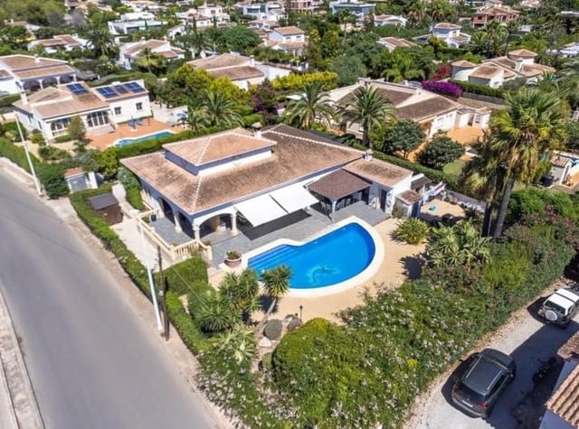 3 Zimmer Villa zu verkaufen in La Granadella  - Costa Nova, Javea / Xàbia mit Pool Garage - 765.000 € (Ref: 9819973)